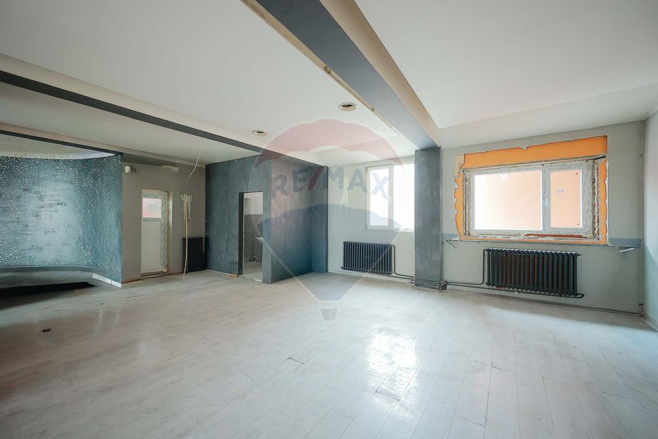 De închiriat – Spațiu comercial 281 mp,  Bulevardul Decebal