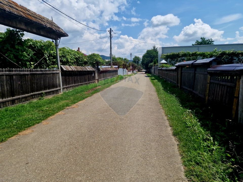 Teren intravilan 1000 mp – Viișoara, utilități