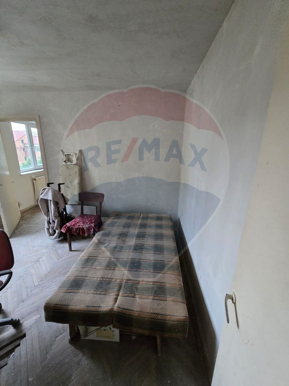 Apartament ULTRACENTRAL Bals 27 mp 2 camere