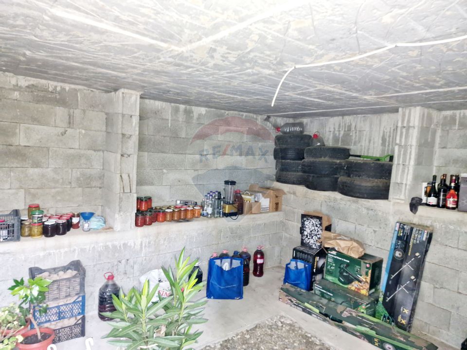 8 room House / Villa for sale