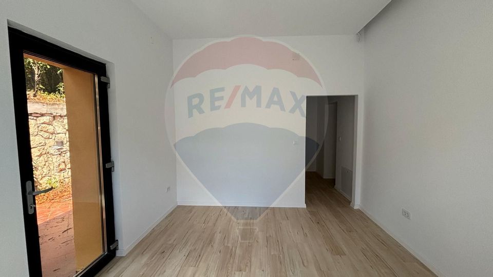 2 room Apartment for rent, Central area