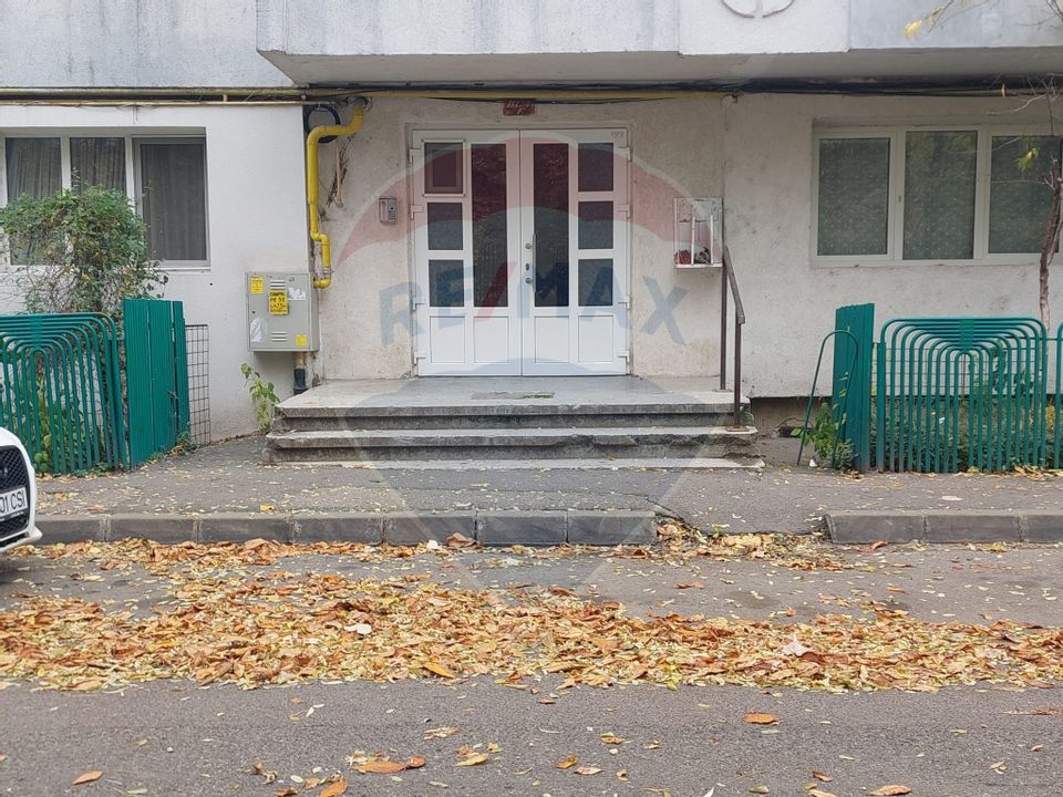 Apartament cu 3 camere de vanzare