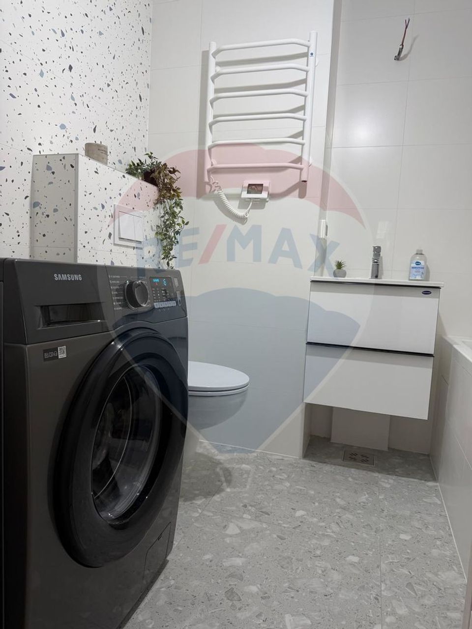 Apartament cu 3 camere de vânzare AVANERA