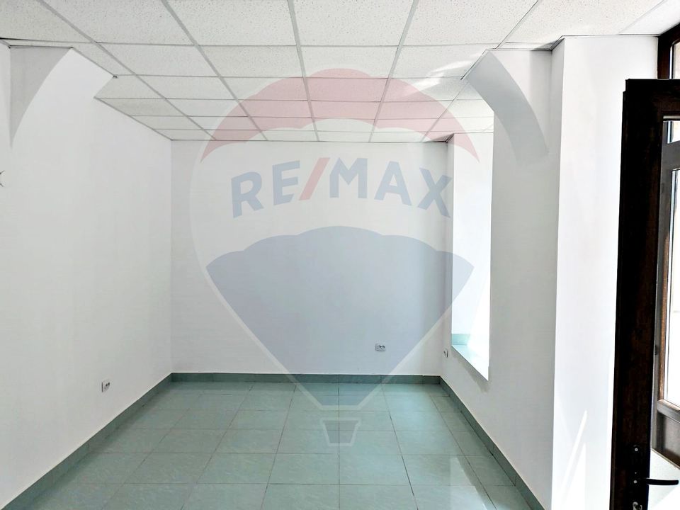75sq.m Commercial Space for rent, Central area