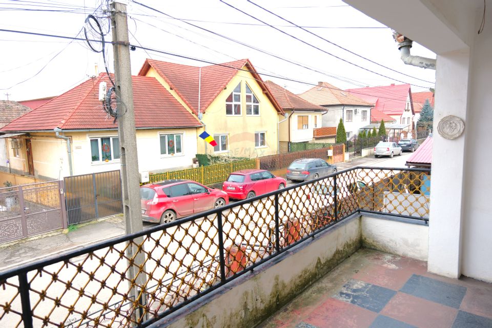 4 room House / Villa for sale, Central area