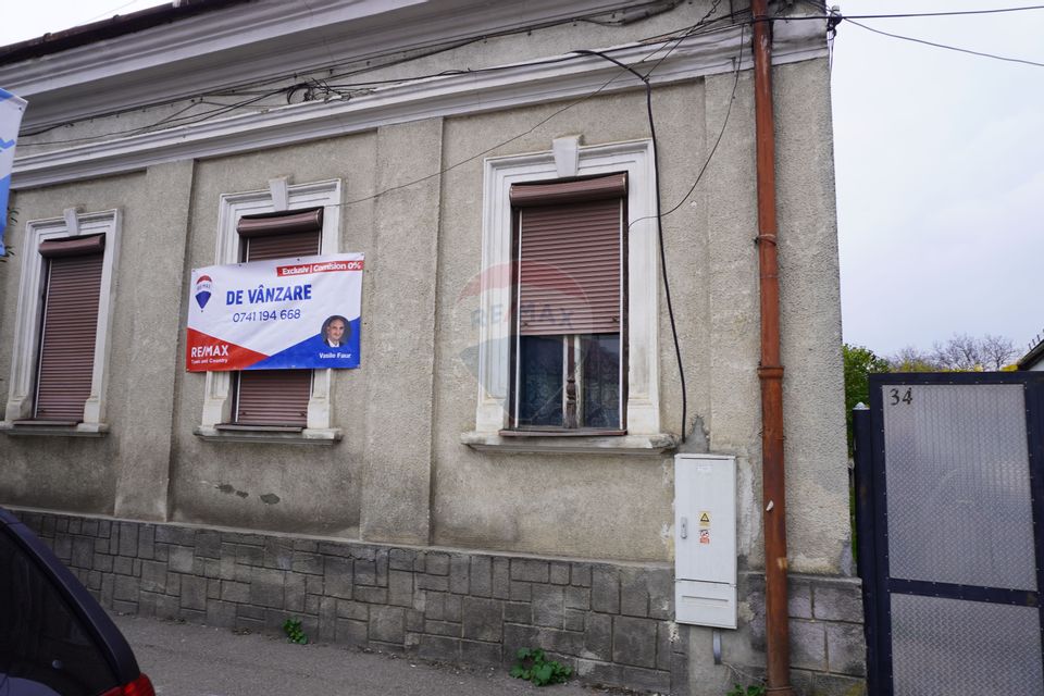 Casă / Vilă cu 6 camere de vânzare în zona Ultracentral