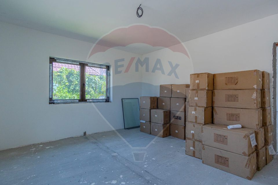 4 room House / Villa for sale