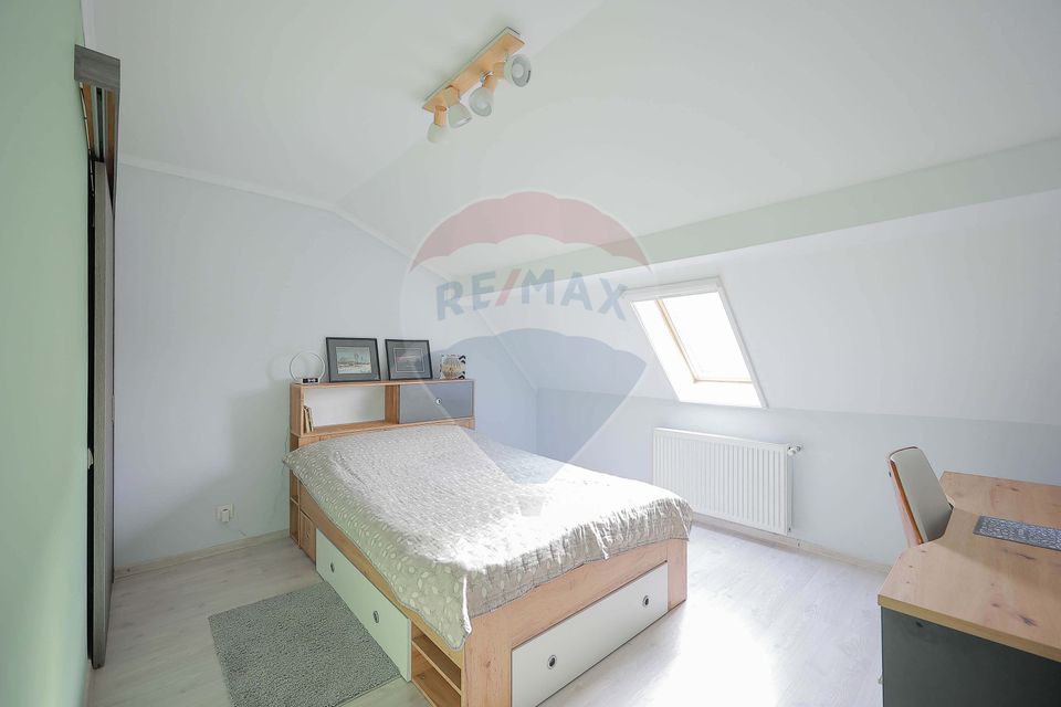 5 room Apartment for sale, Central area