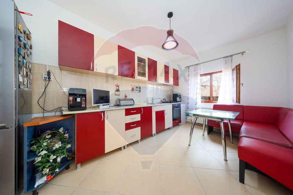 Casă cu 5 camere si curte, de vânzare, zona Centrul Istoric!