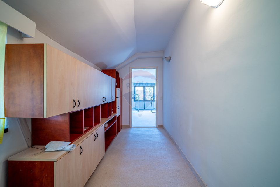 5 room House / Villa for sale, Central area