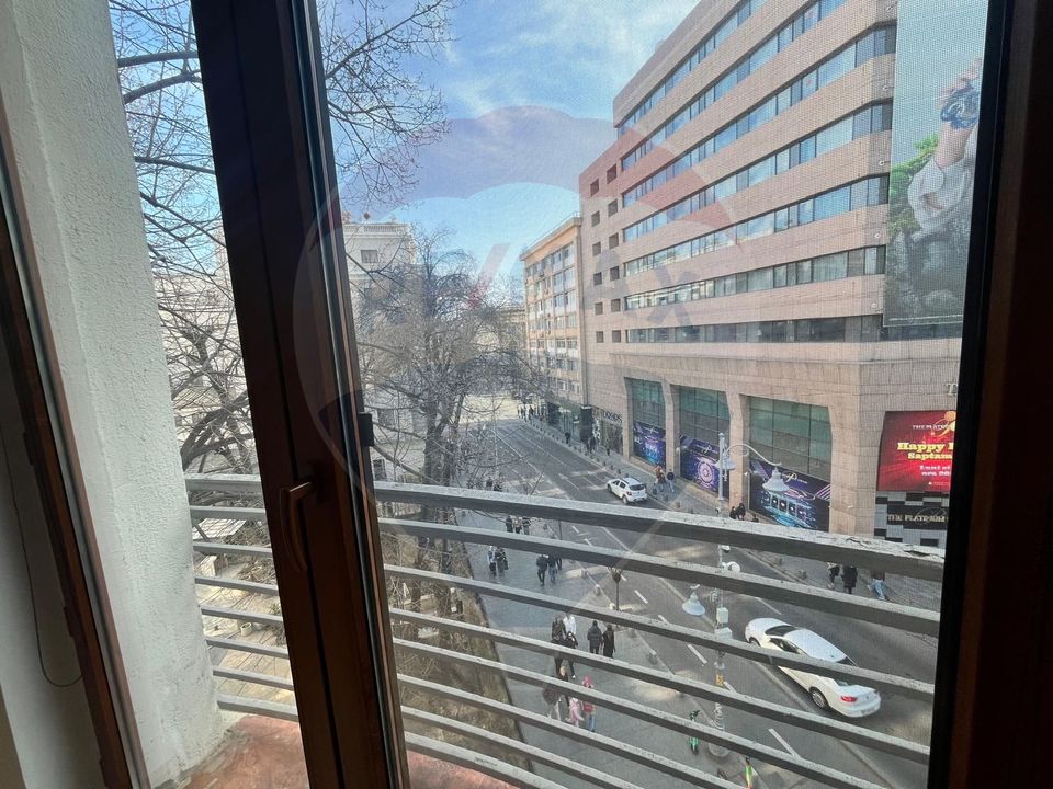 Inchiriere apartament cu 6 camere decomandat/circular-Cismigiu