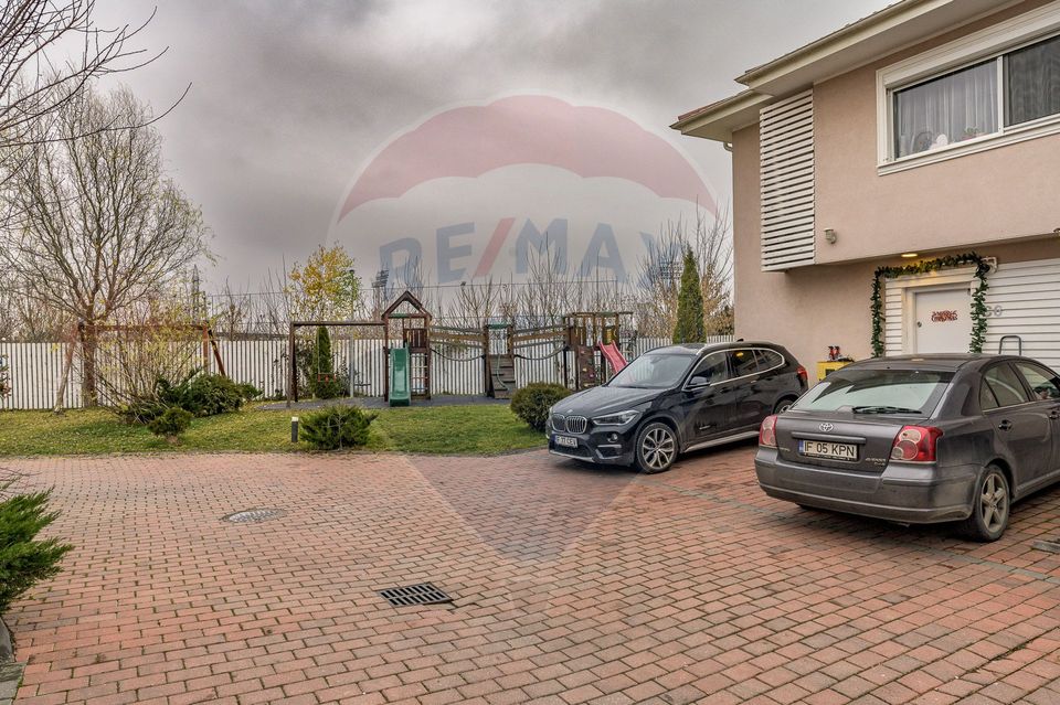 Vila in complex rezidential, multiple locuri joaca & piscina