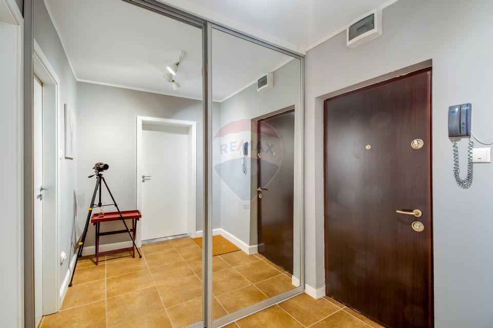 Apartament 2 camere de vanzare, bloc 1982, 57 mp, priveliste superba