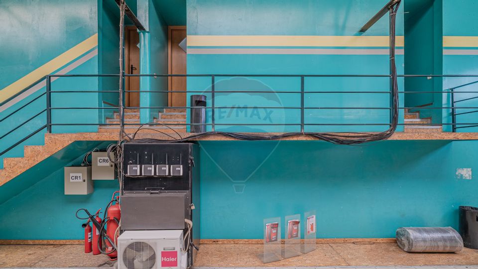 Spațiu industrial de 1,690mp, teren 3800 mp la 2 km de Brașov