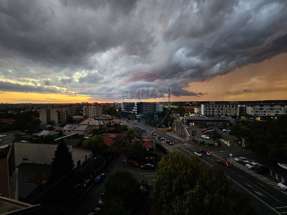 PENTHOUSE CU TERASA PANORAMICA SI PISCINA ACOPERITA