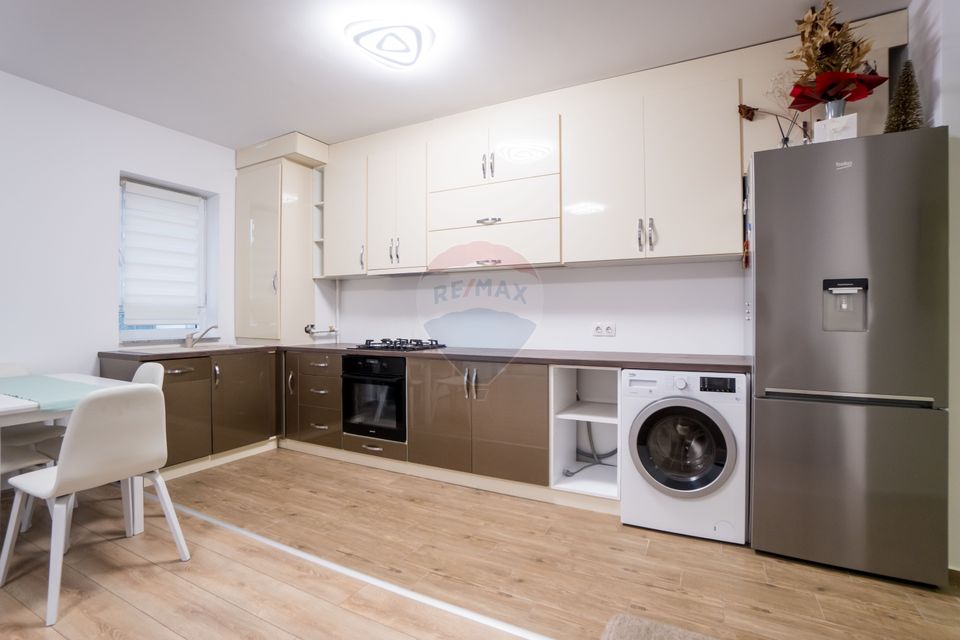 Apartament 3 camere cu 2 locuri de parcare si boxa Coresi