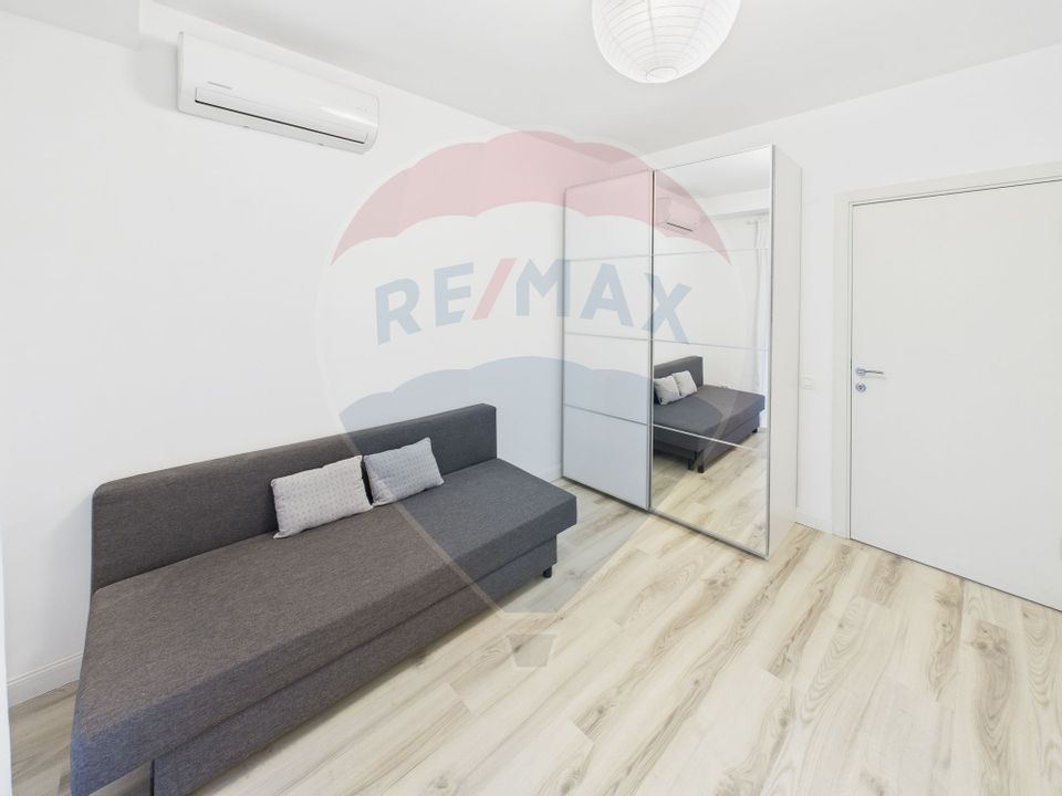 Apartament cu 3 camere de închiriat în zona Dristor