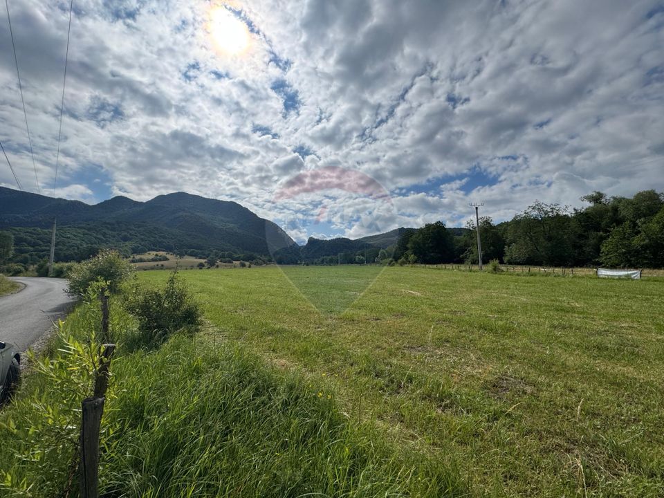 Teren de vanzare  Intravilan 19.341 mp – Cheile Râșnoavei, Parcelabil