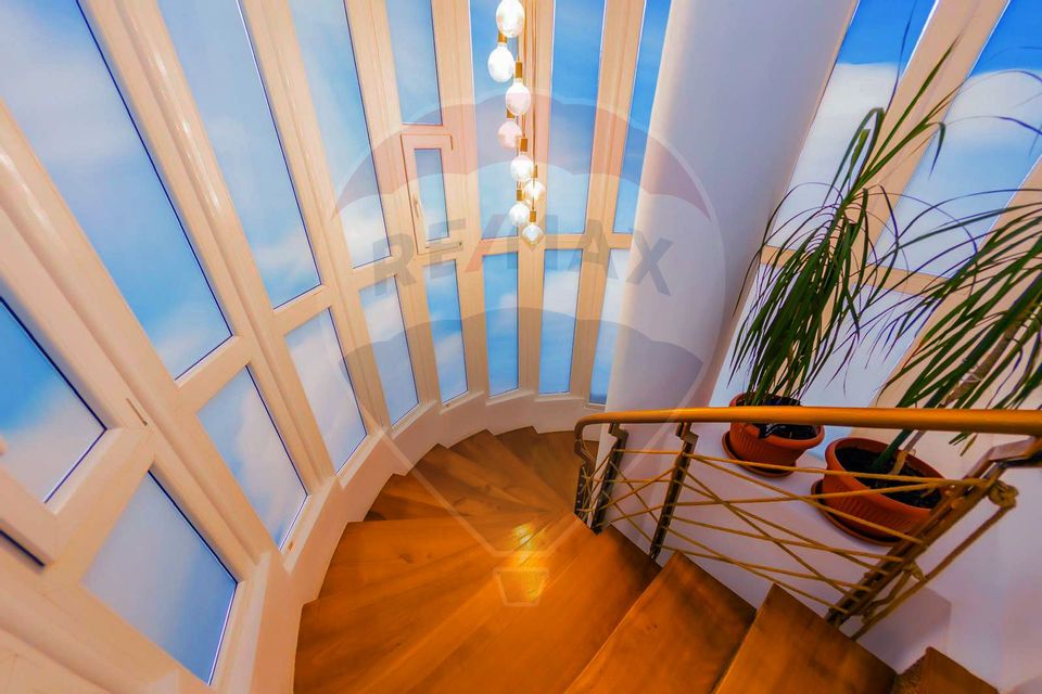 Vânzare spațiu comercial de 500 mp pe Bd. Traian, Baia Mare