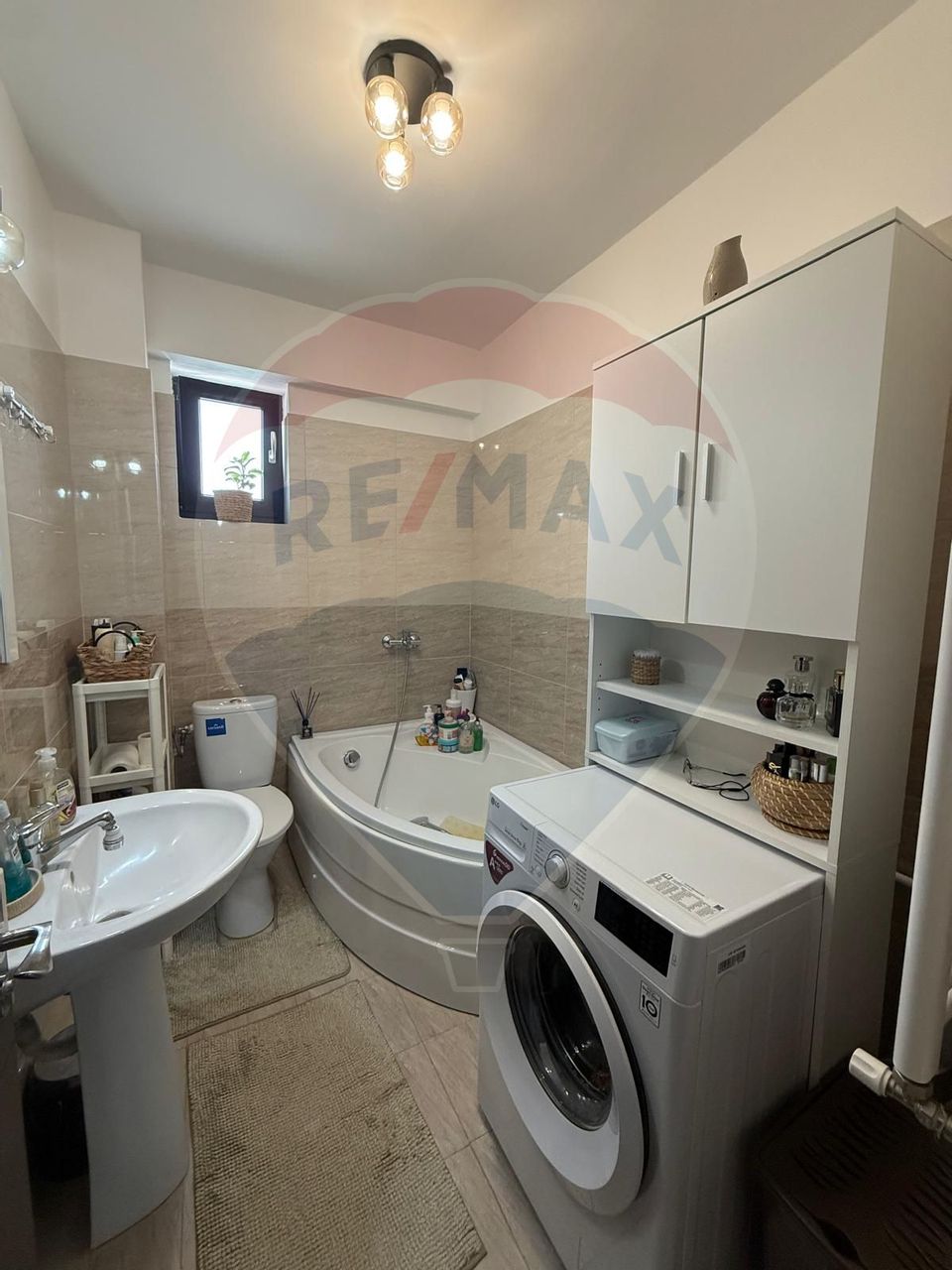 Apartament 3 camere + loc parcare privat cartier Magnolia Aeroport