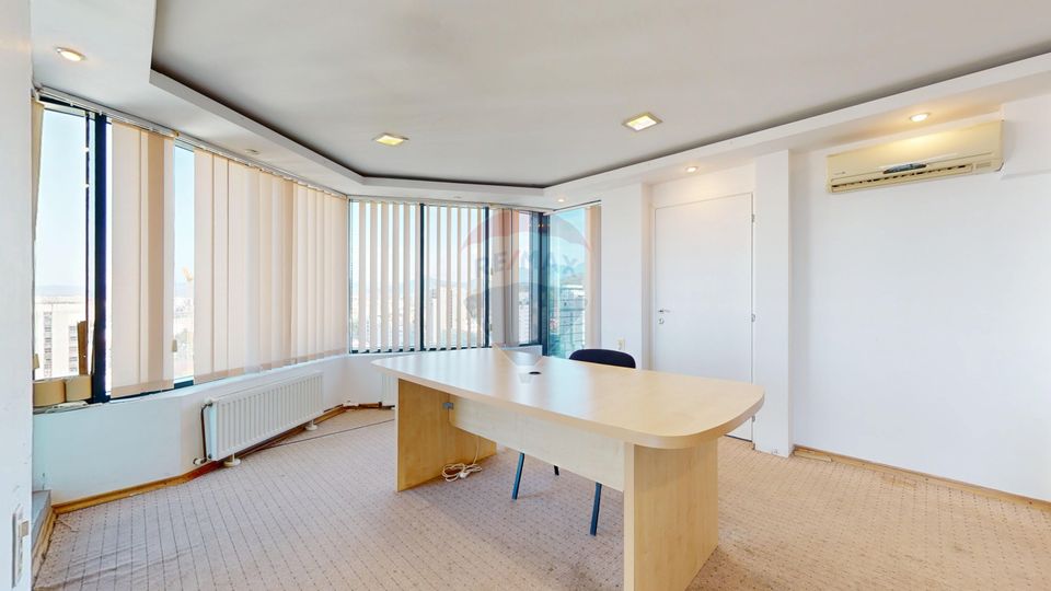 BIROU cu priveliște panoramică – Centru Civic