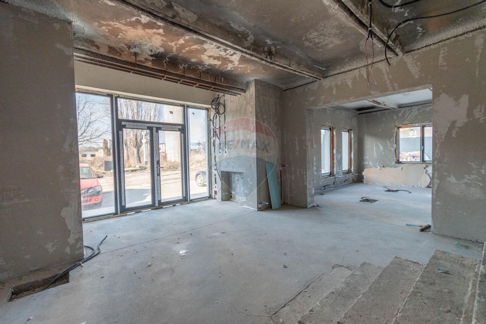 Spatiu industrial de 2,237mp de vanzare, zona Iris