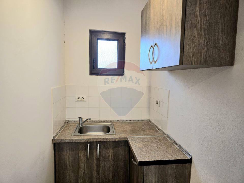 55sq.m Office Space for rent, Central area