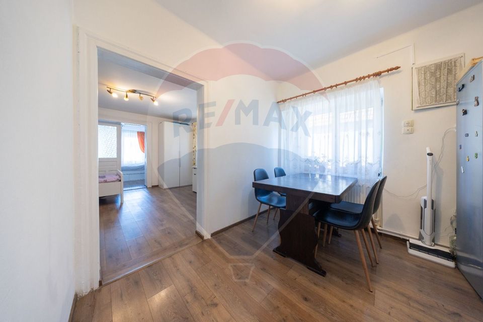 4 room House / Villa for sale