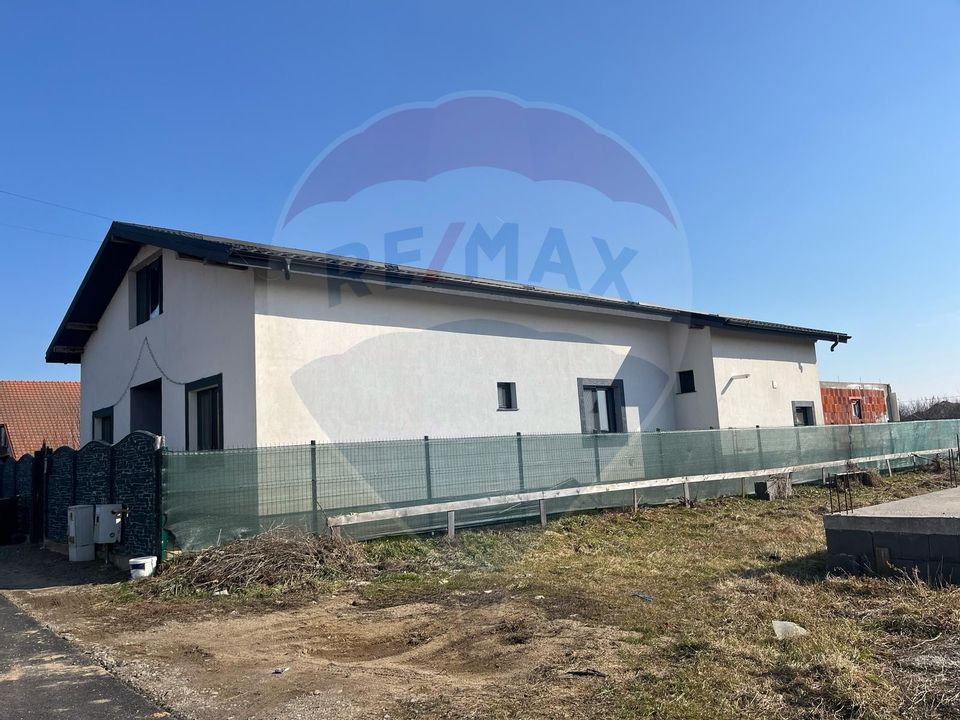 6 room House / Villa for sale