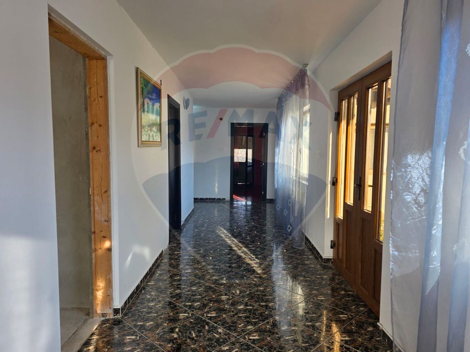 De vanzare casa solida cu teren generos si acces facil Lespezi Bacau