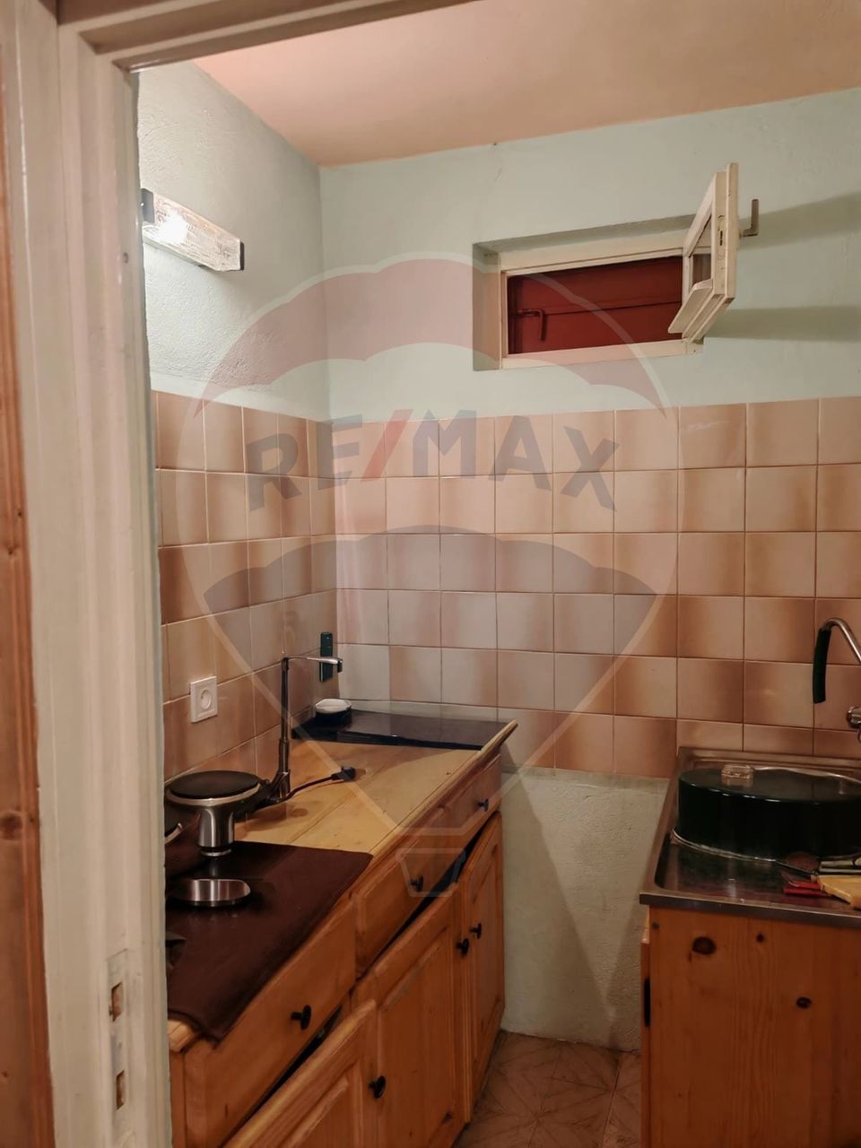 Cabană de vânzare în Muntele Băișorii – Zona Jera