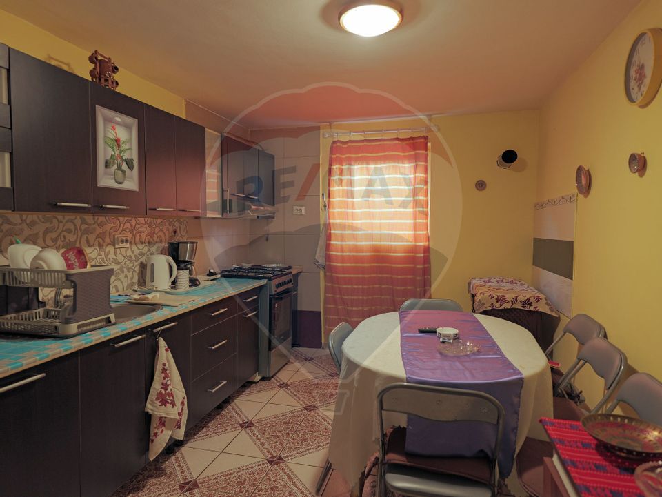 6 room House / Villa for sale