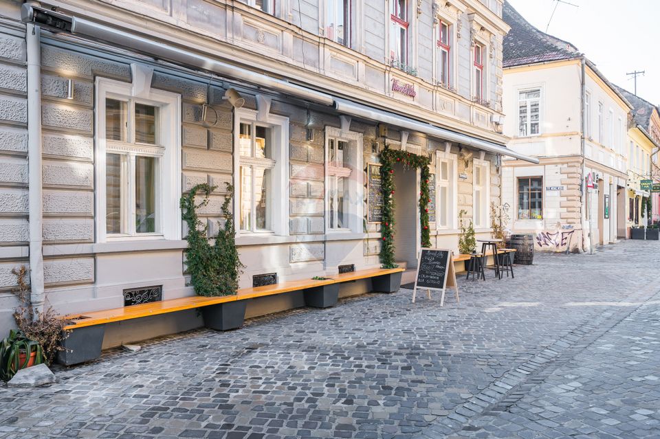 Commission 0% !! For sale COMMERCIAL SPACE, Brasov Historic Center