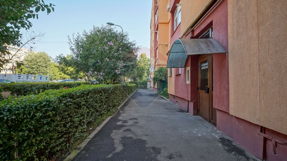 Garsonieră decomandata de renovat – Strada Sitarului, Brașov