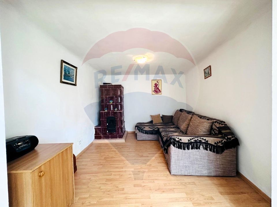 Casa Individuala cu Teren Generos si Gradina Superba in Darasti-Ilfov