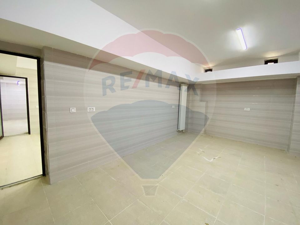 231.35sq.m Commercial Space for rent, P-ta Unirii area