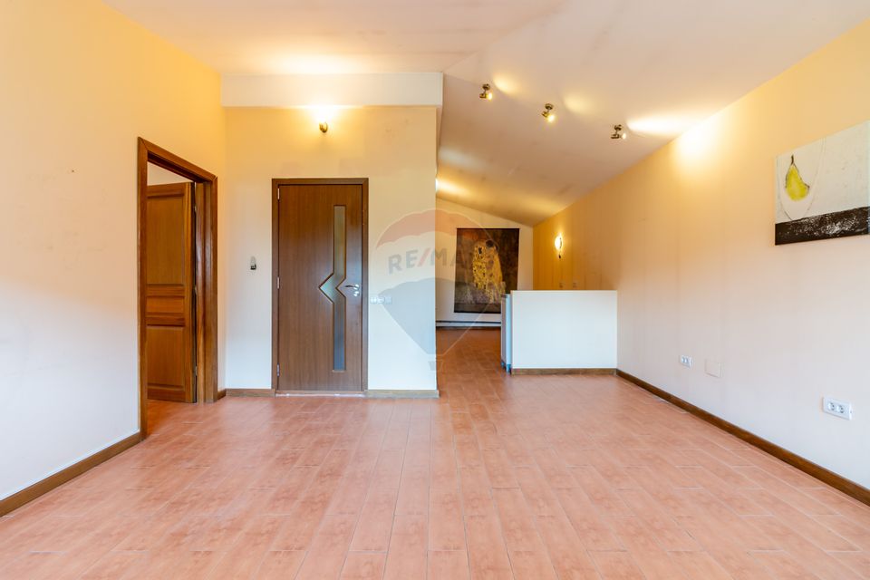 Casă / Vilă în Pipera de inchiriat, Iancu Nicolae, 5 x parcare