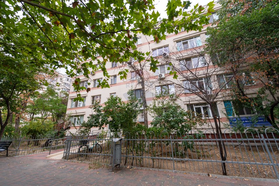 Inchiriere apartament 2 camere decomandat,  metrou 1 Decembrie 1918