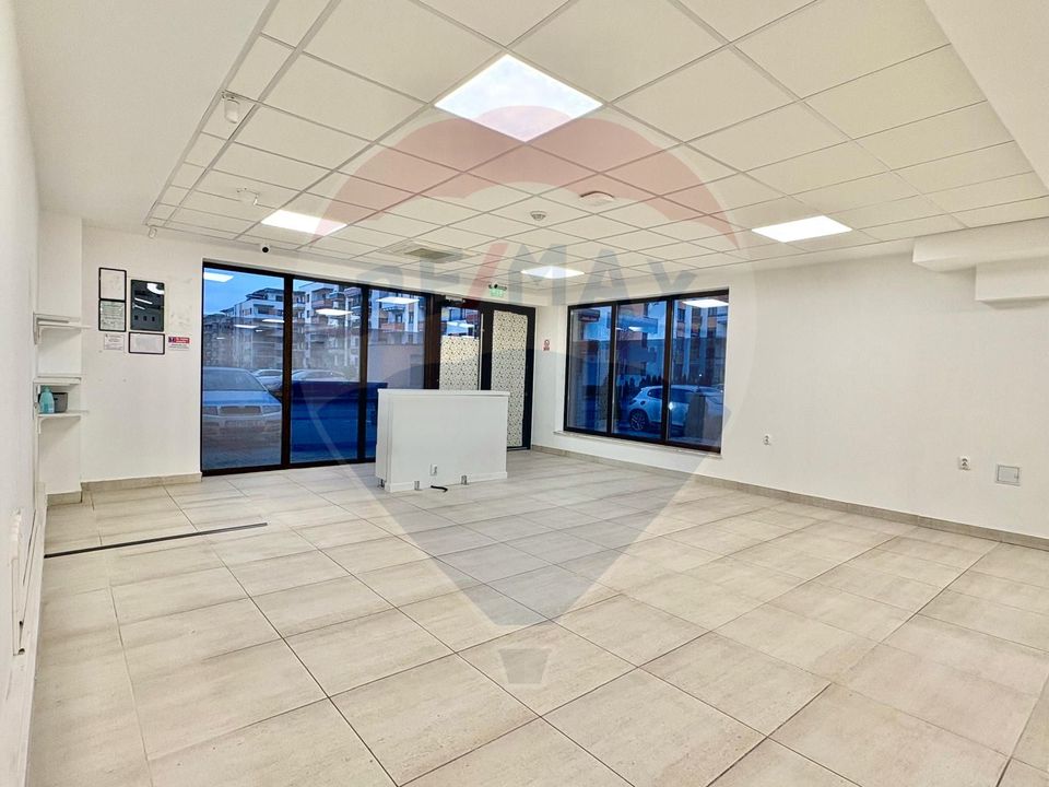 122sq.m Commercial Space for rent