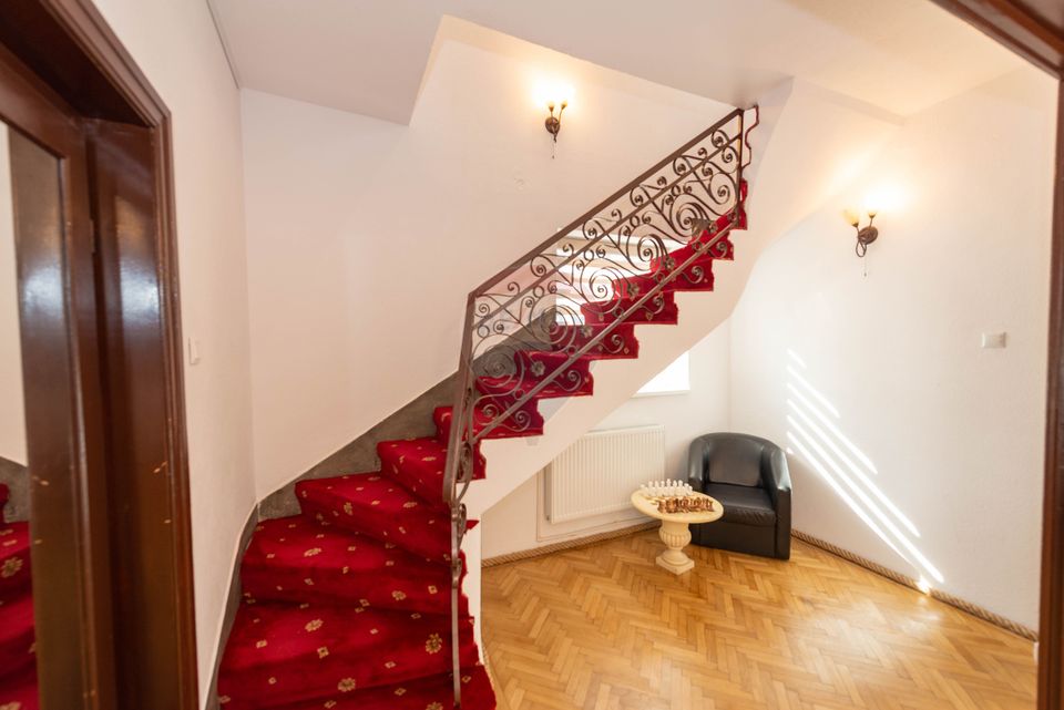 House / Villa with 3 rooms for rent Pargarilor Stefan cel Mare street