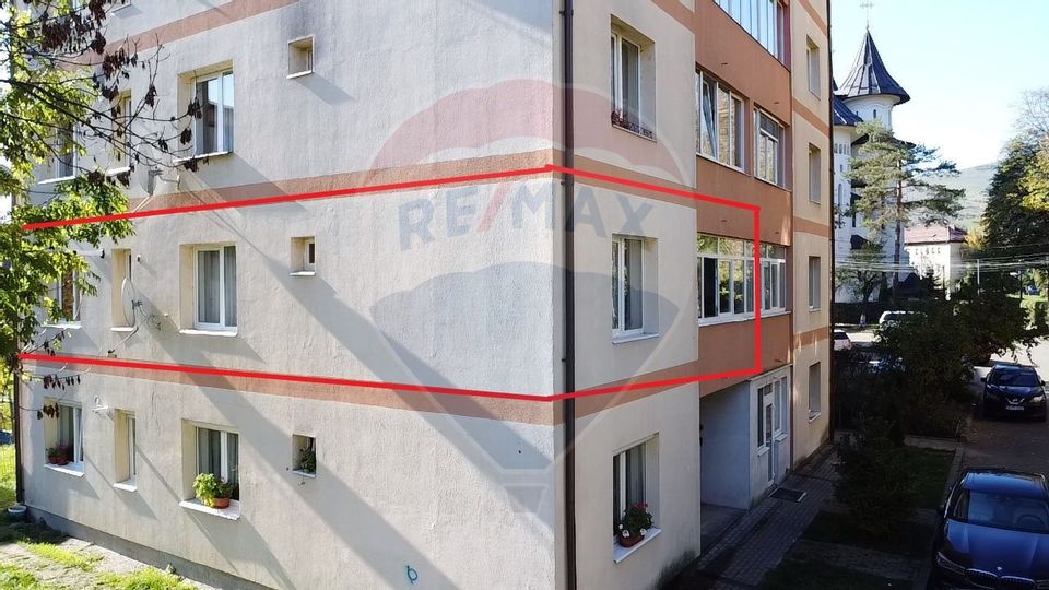 Apartament cu 3 camere ULTRACENTRAL Gura Humorului