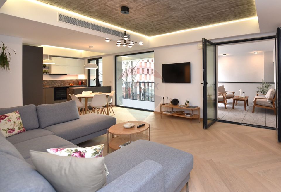 Vanzare Apartament 3 camere imobil 2024 | Piata Universitatii