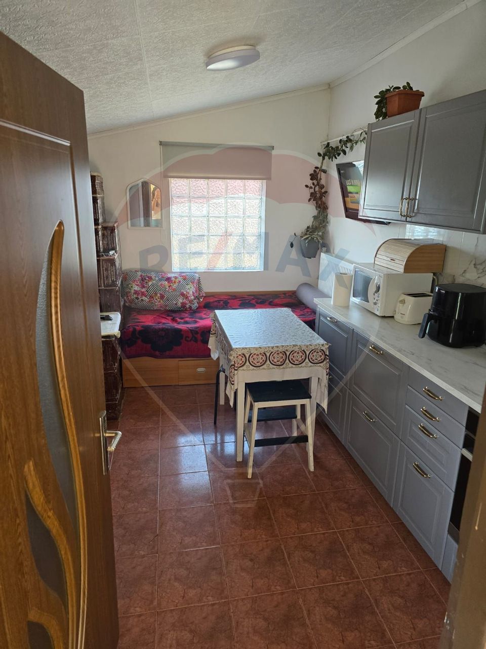 Casă / Vilă cu 4 camere de vânzare în zona Central