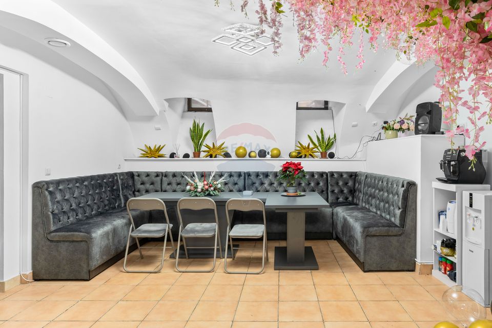 120sq.m Commercial Space for sale, Central area