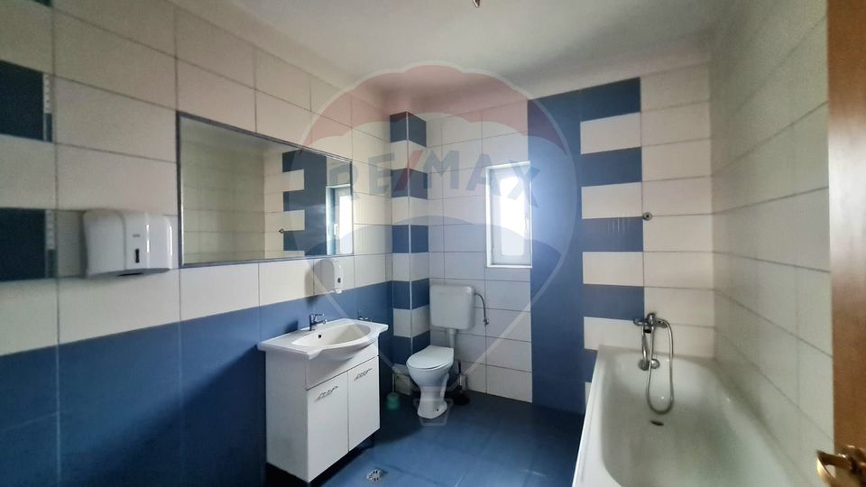 Spațiu de birouri de închiriat în casă 318 mp în zona Între Lacuri