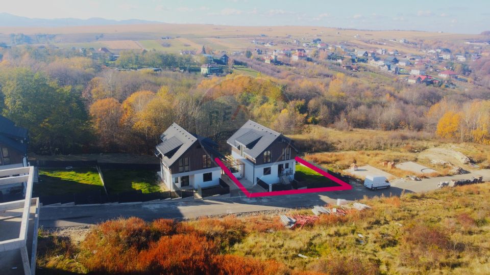 Casa individuala de vanzare in Salicea! 166 MP