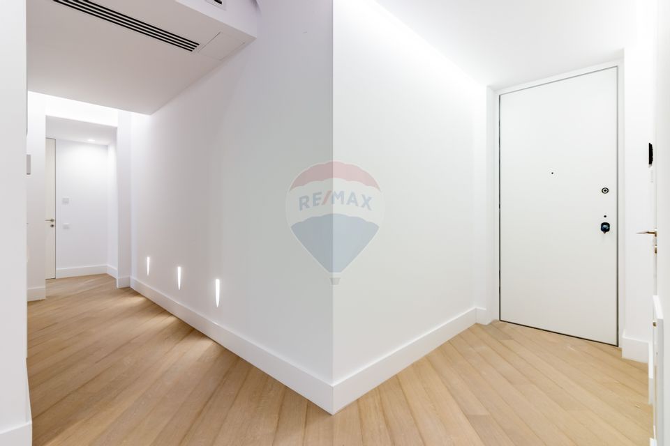 Apartament 3 camere de vânzare – Cortina 126, Bd. Erou Iancu Nicolae