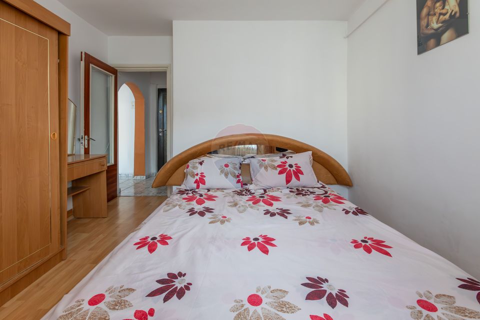 2 room Apartment for sale, Milcov area