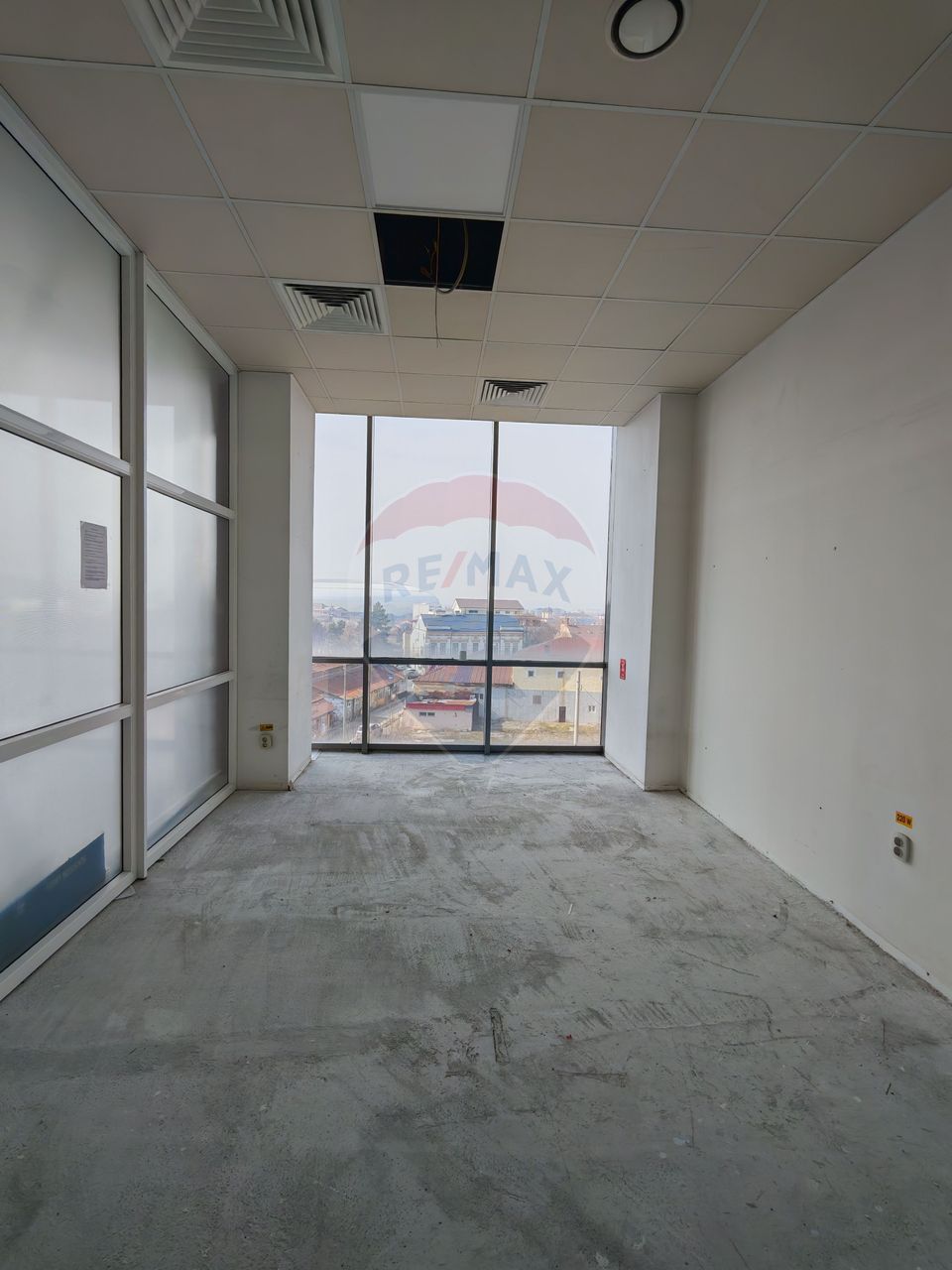 Ultra-central office space ideal for large teams/company HQ