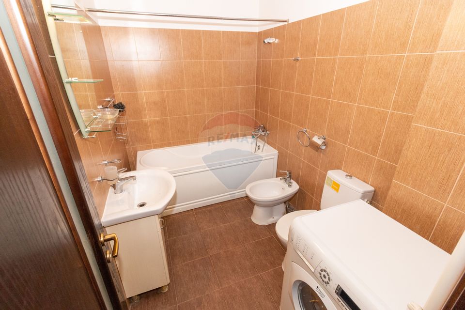 Apartament 2 camere, mobilat, str. Luica, posibilitate parcare